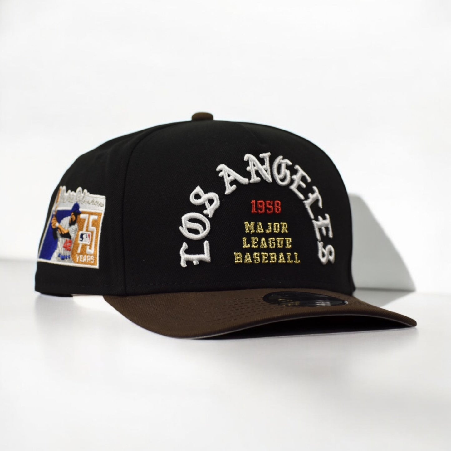 Los Angeles Dodgers Jackie Robinson 75th Anniversary Side Patch Negra/Café