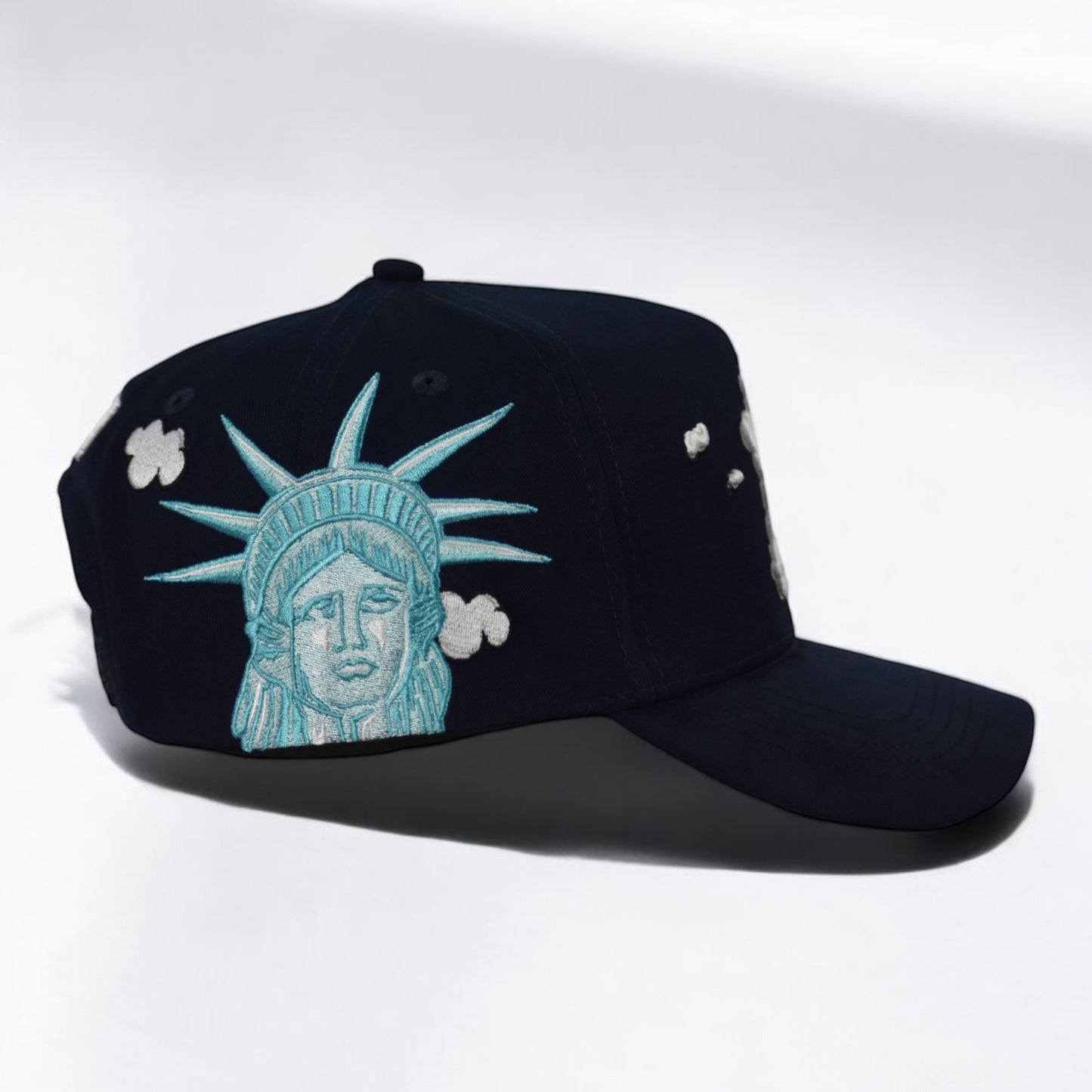 31 Hats NY Cloud Liberty Statue