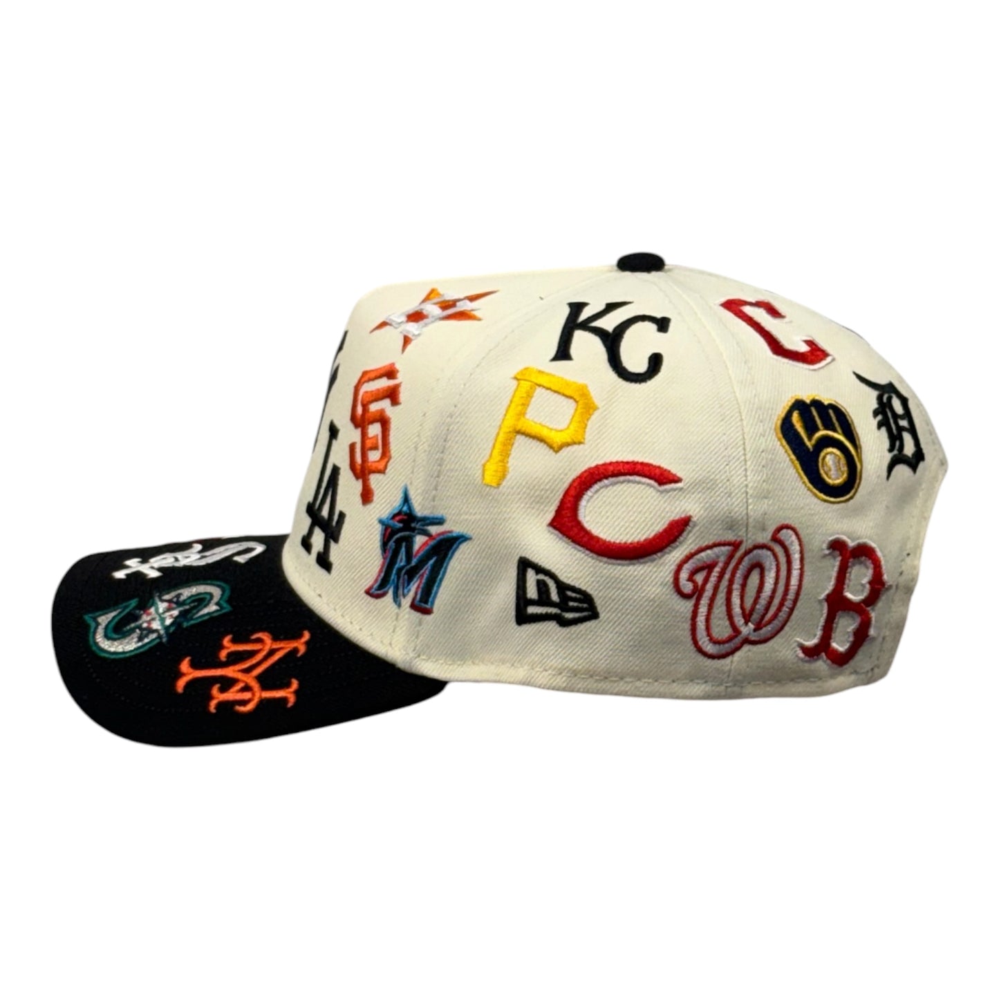 MLB All Over Beige/Negro 9FORTY A-Frame Snapback