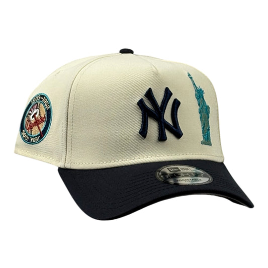 New York Yankees 50th Anniversary Liberty Chrome Beige/Azul 9FORTY A-Frame Snapback