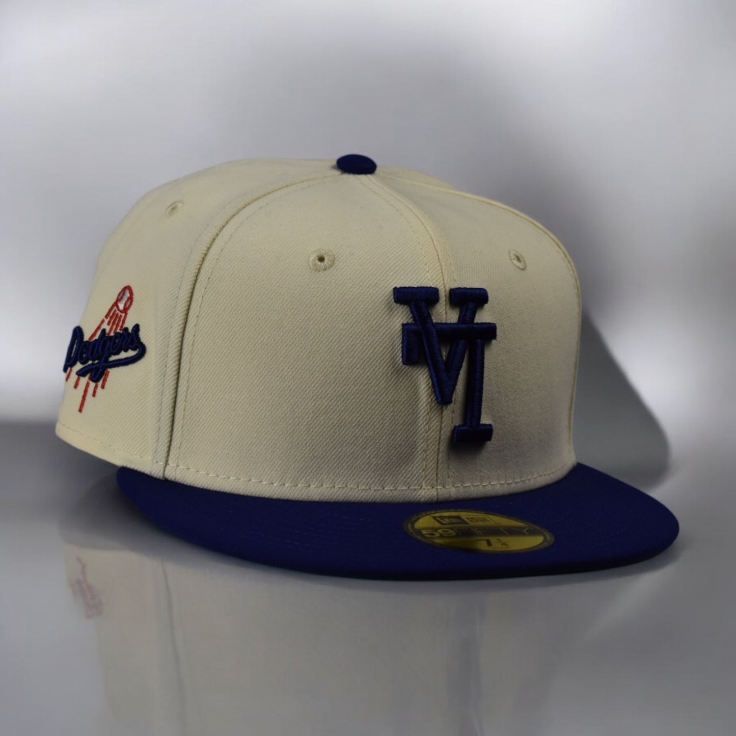 Los Angeles Dodgers Upside Down Dodgers Logo Side Patch Beige/Azul